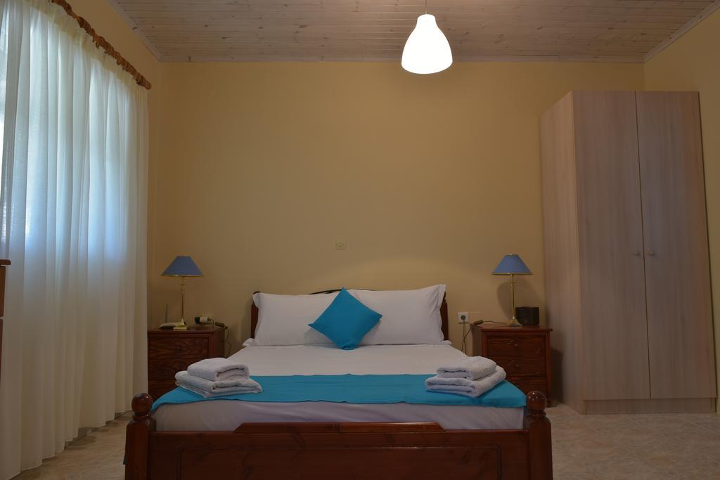 Paxos Santa Marina Villas Gaios Exterior foto